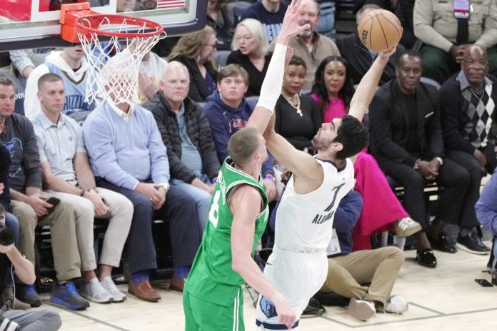 Los Celtics estropean la mejor marca de Aldama, LeBron firma 37 e impulsa a los Lakers