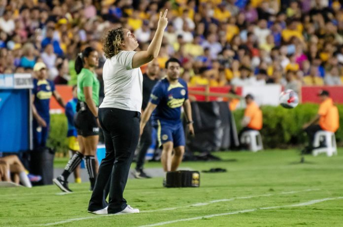 Las Tigres de la española 'Mila' Martínez inician camino al título ante Pumas