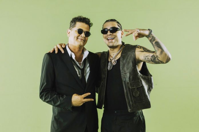 Carlos Vives y Ryan Castro enaltecen a Calixto Ochoa con nueva versión de "Los Sabanales"