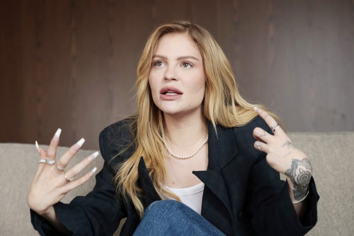 Luísa Sonza, cantante brasileña: "Hablar de mi música es como hablar de mis sentimientos"
