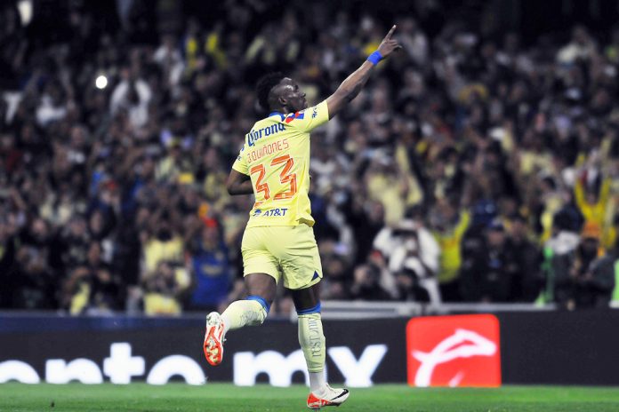 El América del colombiano Quiñones visita al San Luis del brasileño Vitinho en semifinales