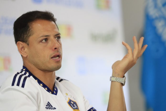El Chicharito revela que su representante viajará a México para negociar con las Chivas