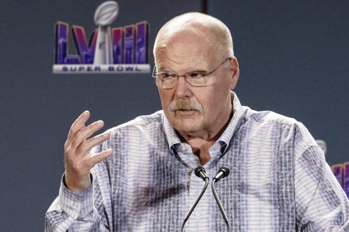 Andy Reid, entrenador ganador de 3 Super Bowls, alarga su acuerdo con Chiefs hasta 2029