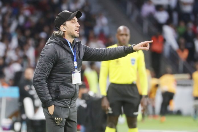 Luis Zubeldía pide a James y al resto de estrellas del São Paulo pensar en el equipo