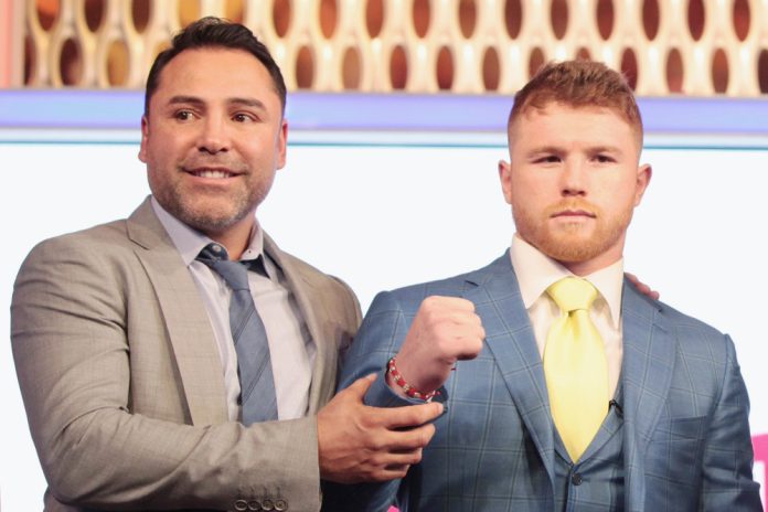 'Canelo' Álvarez y De la Hoya a punto de los golpes; el campeón acusa de robo al promotor