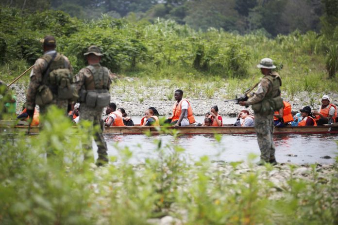 Panamá dice a la ONU que carece de recursos para manejar avalancha migratoria en el Darién