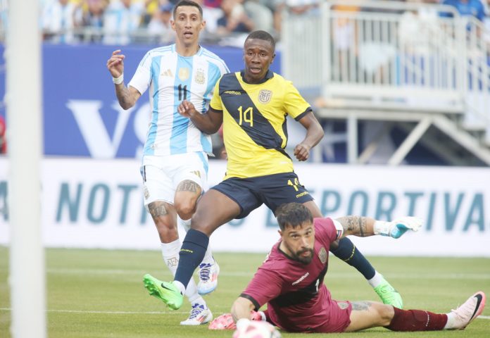 1-0. A Argentina le basta con Di María
