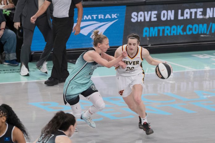 Las Liberty tan solo conceden 3 puntos a Caitlin Clark y arrollan 104-68 a las Fever