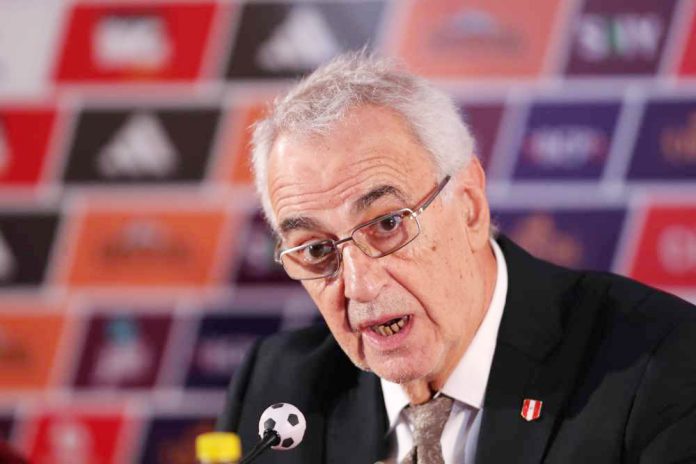 Fossati confirma que Renato Tapia no estará con la selección de Perú en la Copa América